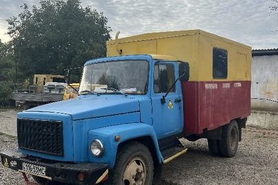 Автомобіль марки ГАЗ, модель: 3307, категорія: вантажний фургон, рік виробництва: 1993, VIN: ХТН330700Р1508573, номер кузова: ХТН330700Р1508573, номерний знак: 11653МС, колір: синій
