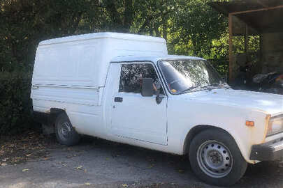 Автомобіль марки ИЖ, модель: 27175, категорія: вантажний, рік виробництва: 2011, VIN: XWK271750B0027816, номер кузова: XWK271750B0027816, номерний знак: СЕ5013АХ, колір: білий