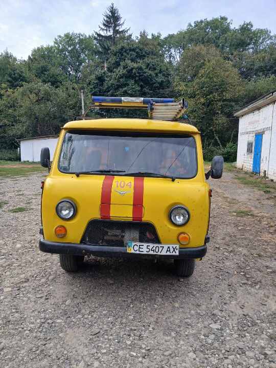 Автомобіль марки УАЗ, модель: 3909, категорія: легковий, рік виробництва: 2011, VIN: XTT374195C0435249, номер шасі: 374100B0456541, номер кузова: 374100B0209914, номерний знак: СЕ5407АХ, колір: жовтий