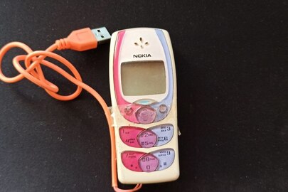 Мобільний телефон Nokia б/в