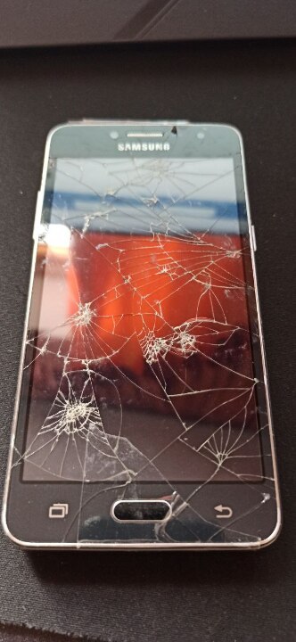 Мобільний телефон Samsung б/в