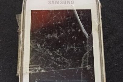 Мобільний телефон Samsung б/в