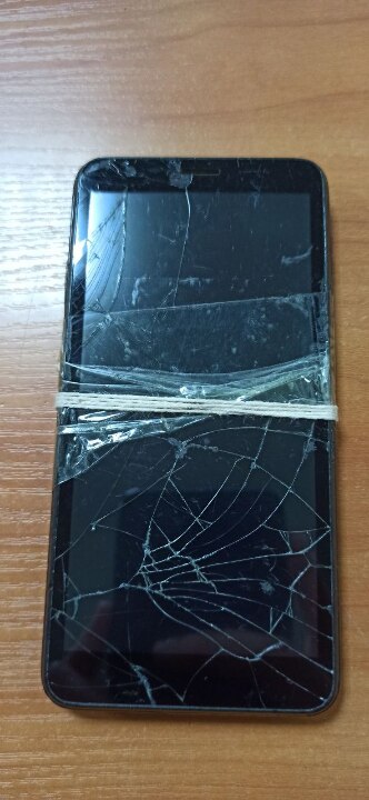 Мобільний телефон ZTE Blade L8 б/в