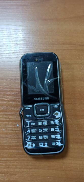 Мобільний телефон Samsung б/в