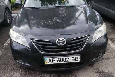 Легковий автомобіль TOYOTA CAMRY, державний номер АР6002ВВ, рік випуску 2007, чорного кольору, номер кузову JTNBK40KХ03030337