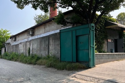 Будівля напилення скла літ. Е загальною площею 290,7 кв.м., вбиральня літ. О, за адресою: м. Запоріжжя, вул. Вороніна, буд. 1б, РНОНМ 1417540823101