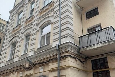 ІПОТЕКА. Шестикімнатна квартира № 28, загальною площею 168,1 кв.м., що розташована за адресою: м. Київ, вул. Лютеранська, буд.33