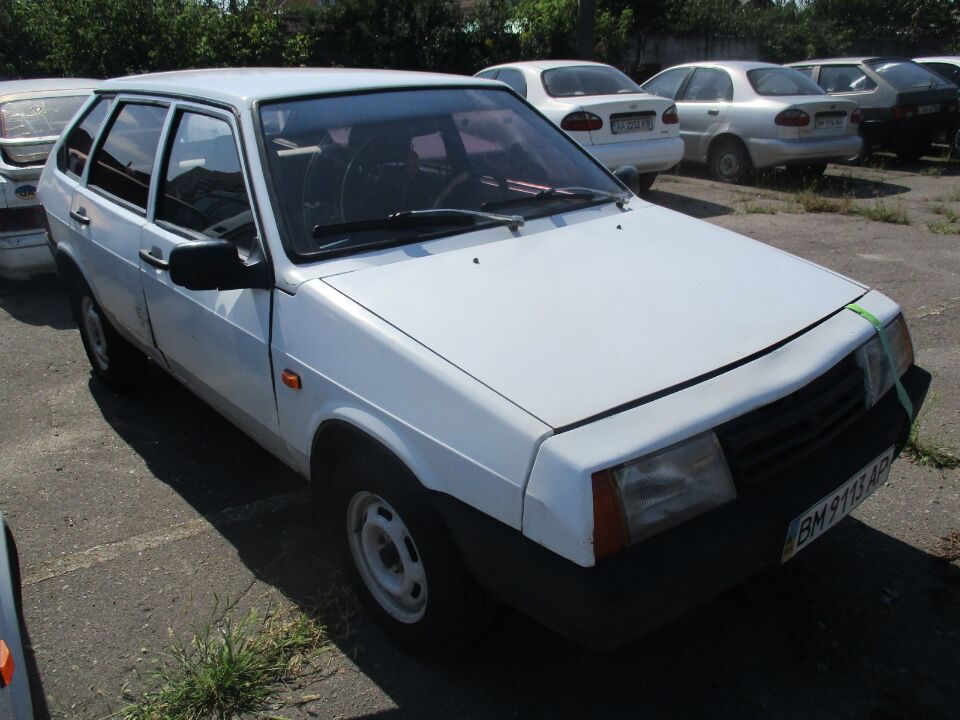 Колісний транспортний засіб ВАЗ 21093 ( легковий хетчбек - В), реєстраційний номер ВМ9113АР, 1990 року випуску, кузов №XTA210930M0772762, колір білий