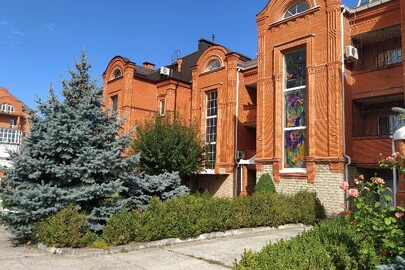 П’ятикімнатна квартира загальною площею 498,76 кв.м., в житловому будинку таунхаусного типу та земельна ділянка площею  0,0498 га, К/Н 5910136600:18:005:0010, що знаходяться за адресою: м. Суми, вул. Бельгійська (Газети "Правда"), 3, кв. 3