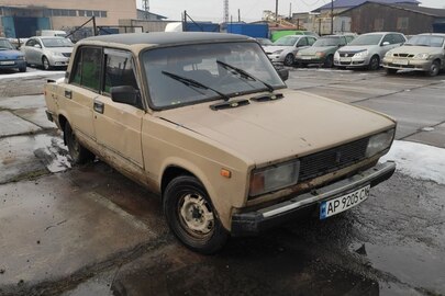 Легковий автомобіль, ВАЗ 21051, державний номер АР9205СХ, номер кузова XTA210510D0321765, 1983 року випуску, бежевого кольору