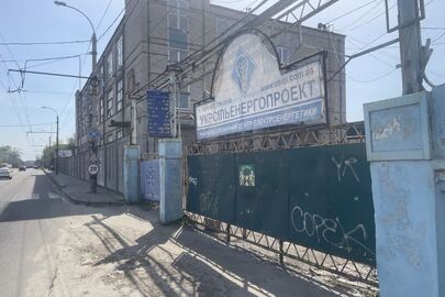 ІПОТЕКА. Нежитлові будівлі, загальною площею 10120,3 кв.м., за адресою: м. Запоріжжя, вул. Гребельна, 5, РНОНМ: 82072723101