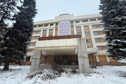 Готель літ. А-5, гараж літ. Б-1 ( в наявності відсутній) РНОНМ: 1359290423101, за адресою: м. Запоріжжя, проспект Соборний, буд. 202