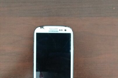 Мобільний телефон «Samsung GT-E19300», imei: 353976059647648 