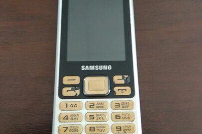 Мобільний телефон «Samsung», імеі: стертий