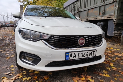 Транспортний засіб марки FIAT модель ТIРО, рік випуску 2017, № шасі (кузов, рами) ZFA35600006Н25108, об’єм двигуна 1248, колір - білий, державний реєстраційний номер АА0064МТ