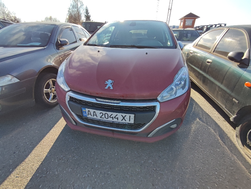 Транспортний засіб автомобіль марки PEUGEOT модель 208, 2018 року випуску, № шасі VF3CAHNZTHW161370, об’єм двигуна - 1199, колір - червоний, державний реєстраційний номер АА2044ХІ