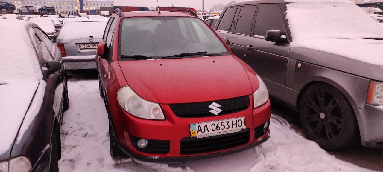 Транспортний засіб марки SUZUKI, модель SХ 4, 2008 року випуску, державний реєстраційний номер АА0653НО, VIN (номер кузова): TSMEYA21S00320940, колір – червоний