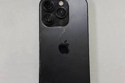 Конфісковане майно за рішенням суду:мобільний телефон марки «iPhone 14 Pro», серійний номер J1QXN3QKVT , номер моделі MQ1D3LL/A, ІМЕІ 2: 353294708461183, робочий стан невідомий, б/в
