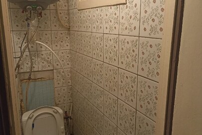 1/3 частина квартири, загальна площа (кв.м.): 59,8. житлова площа (кв.м.): 41,8, реєстраційний номер 8162827, за адресою: Харківська область, м. Лозова, мікрорайон 1, будинок 14, квартира 67