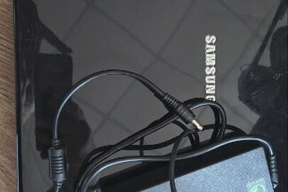 Конфіскація за рішенням суду: ноутбук "Samsung" модель NP-R710, без акумулятора, та зарядний пристрій, модель ADP-809BB, стан б/в