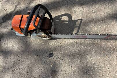 Конфіскація майна за рішенням суду: бензопила марки «Stihl MS 260», 1 шт., б/в