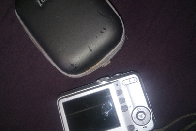  фотоапарат SAMSUNG S860 сріблястого кольору – 1 шт