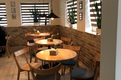 Конфісковане майно за рішенням суду: кафе А, заг.пл.103,5 кв.м. та земельна ділянка, пл.(га)-0,0262, К/Н: 2120855100:01:004:0044, адреса: Закарпатська обл., Ужгородський р-н.,смт. Великий Березний, вул. Шевченка,буд. 36"В"