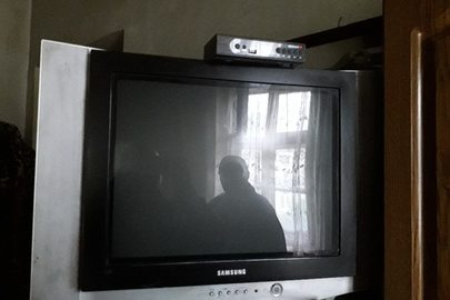Телевізор марки "Самсунг", сірого кольору, Б/У