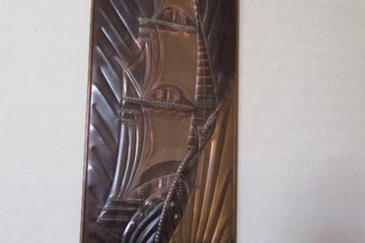 Картина мідна, назва картини "Чеканка у формі корабля", Б/К