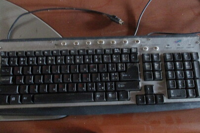 Клавіатура чорно-сірого кольору, марки SP, б/к, робочий стан не перевірявся