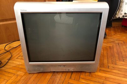 Телевізор "SONY", сірого кольору,  Model No KV - BT212M70 TRINITRON COLOR TV, 110-240V 50/60 Hz 108 W