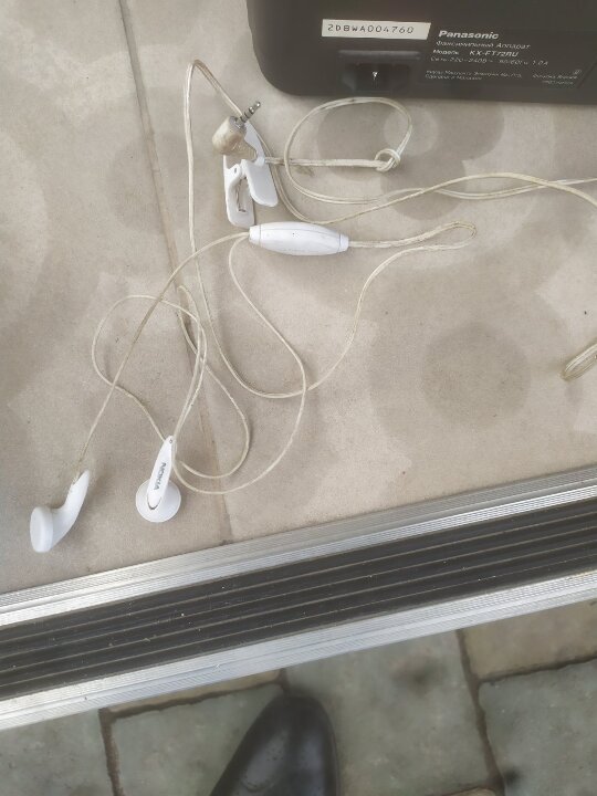 Навушники Nokia, білого кольору, робочий стан не перевірявся, Б/У