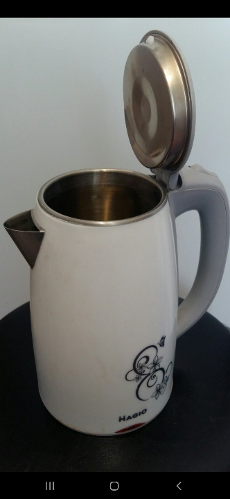 Електричний чайник з ефектом термосу MG-512