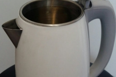Електричний чайник з ефектом термосу MG-512