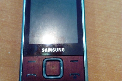 Мобільний телефон «Samsung», чорного кольору, б/в