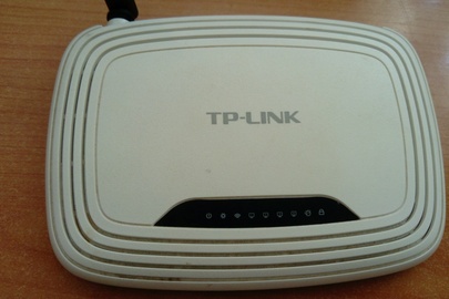 Wi FI роутер, білого кольору, б/в, марки TL-WR740N