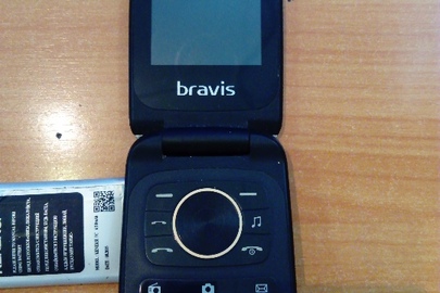 Мобільний телефон «Bravis», б/в