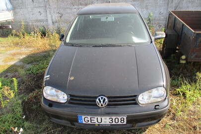 Автомобіль Volkswagen Golf (легковий хетчбек – В), 2001 року випуску, реєстраційний номер GEU 308, колір чорний, кузов № WVWZZ1JZ1W635095