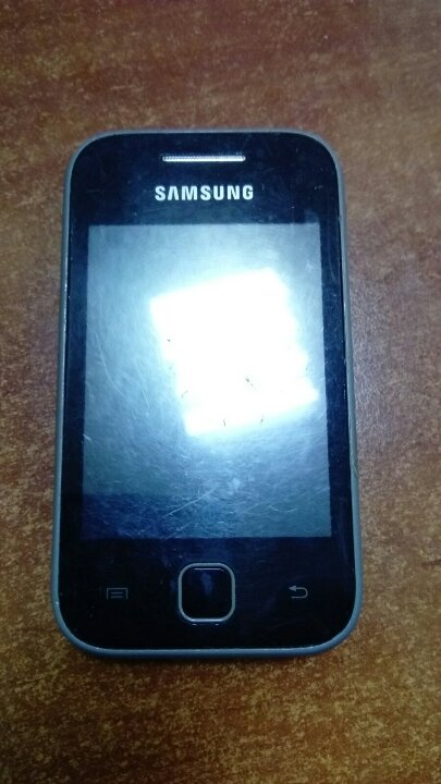 Мобільний телефон марки «Samsung», б/в, робочий стан невідомий
