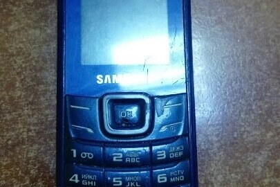Мобільний телефон марки «Samsung GT-E1200M», б/в, робочий стан невідомий