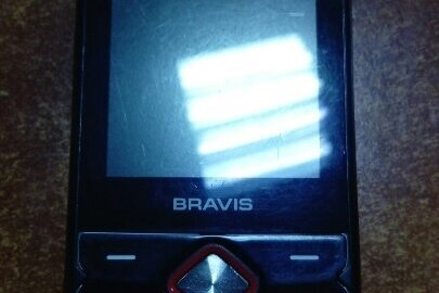 Мобільний телефон марки «Bravis», б/в, робочий стан невідомий
