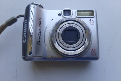 Цифровий фотоапарат Canon Pover Shot A 560, сірого кольору