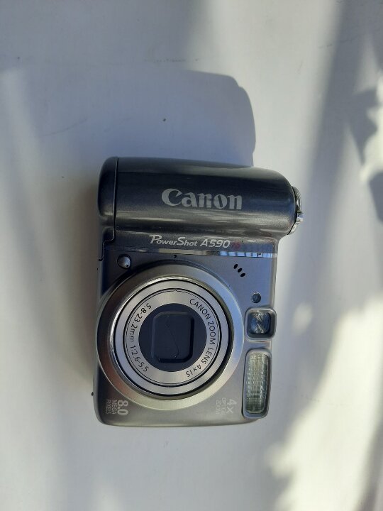Цифровий фотоапарат Canon Pover Shot, сірого кольору