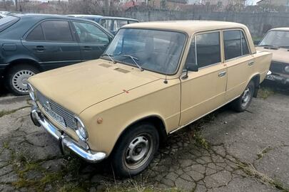 Колісний транспортний засіб марки ВАЗ 2101, 1977 року випуску, реєстраційний номер ВМ6300СР, кузов ВАЗ21012279459