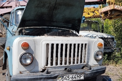 Вантажний автопідйомник АП 17 на шасі ГАЗ 53, ДНЗ 04564НР, 1992 р. в., синього кольору, ідентифікаційний номер шасі № ХТН531200N1373015 