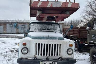 Вантажний автопідйомник АП 17 на шасі ГАЗ 53, ДНЗ 04564НР, 1992 р. в., синього кольору, ідентифікаційний номер шасі № ХТН531200N1373015