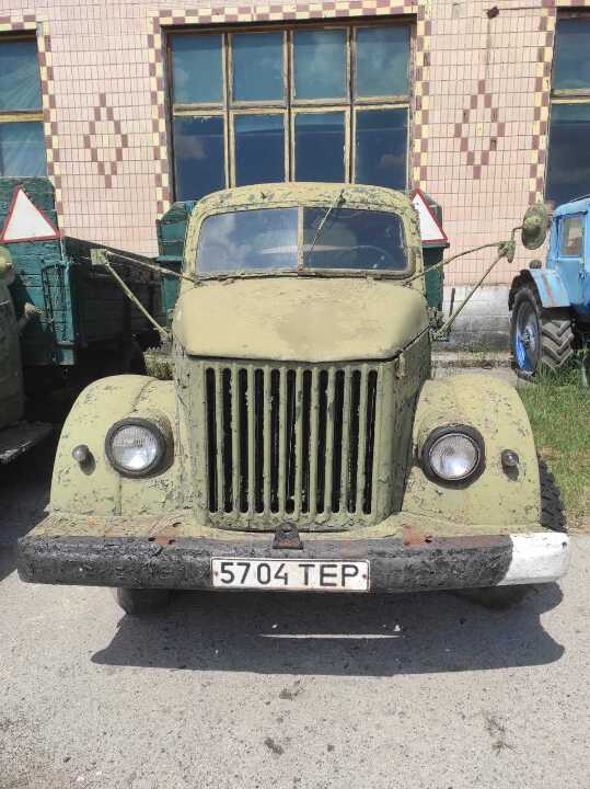 Транспортний засіб ГАЗ-93, 1958 р.в., номер кузову 2301605, реєстраційний номер 5704ТЕР, колір - зелений