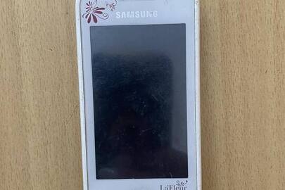 Мобільний телефон марки SAMSUNG б/в