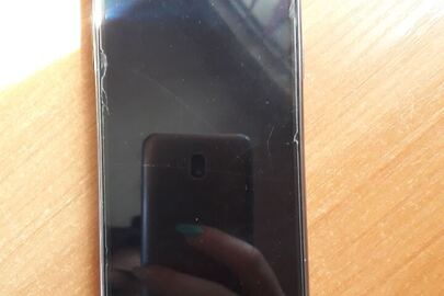 Мобільний телефон марки “SAMSUNG”, чорного кольору, б/в, 1 шт.