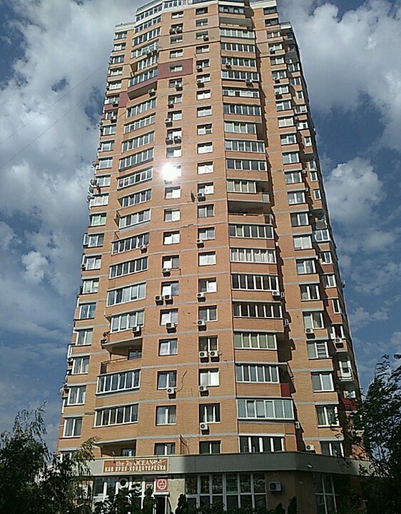 ІПОТЕКА: Трикімнатна квартира загальною площею 111,7 кв.м. за адресою: м. Київ, вул. Данькевича Костянтина, 14, кв. 67
